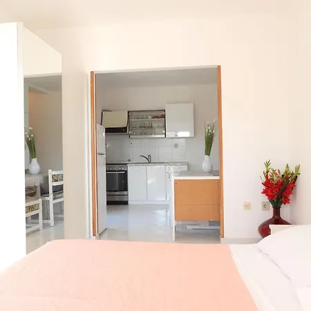 Josip Apartment *