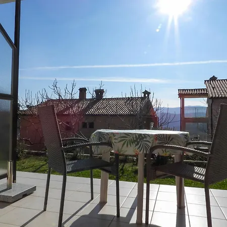 Apartment Josip *